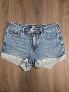 Hollister High Rise Mom Short